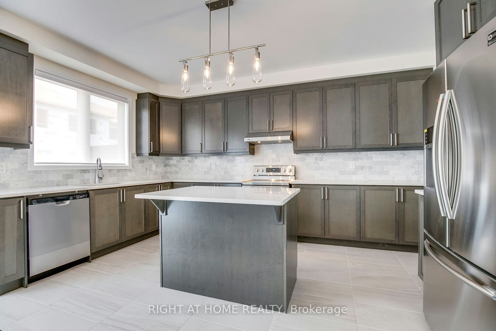 3329 Vardon Way, Oakville, ON, L6M 1R6 - 6