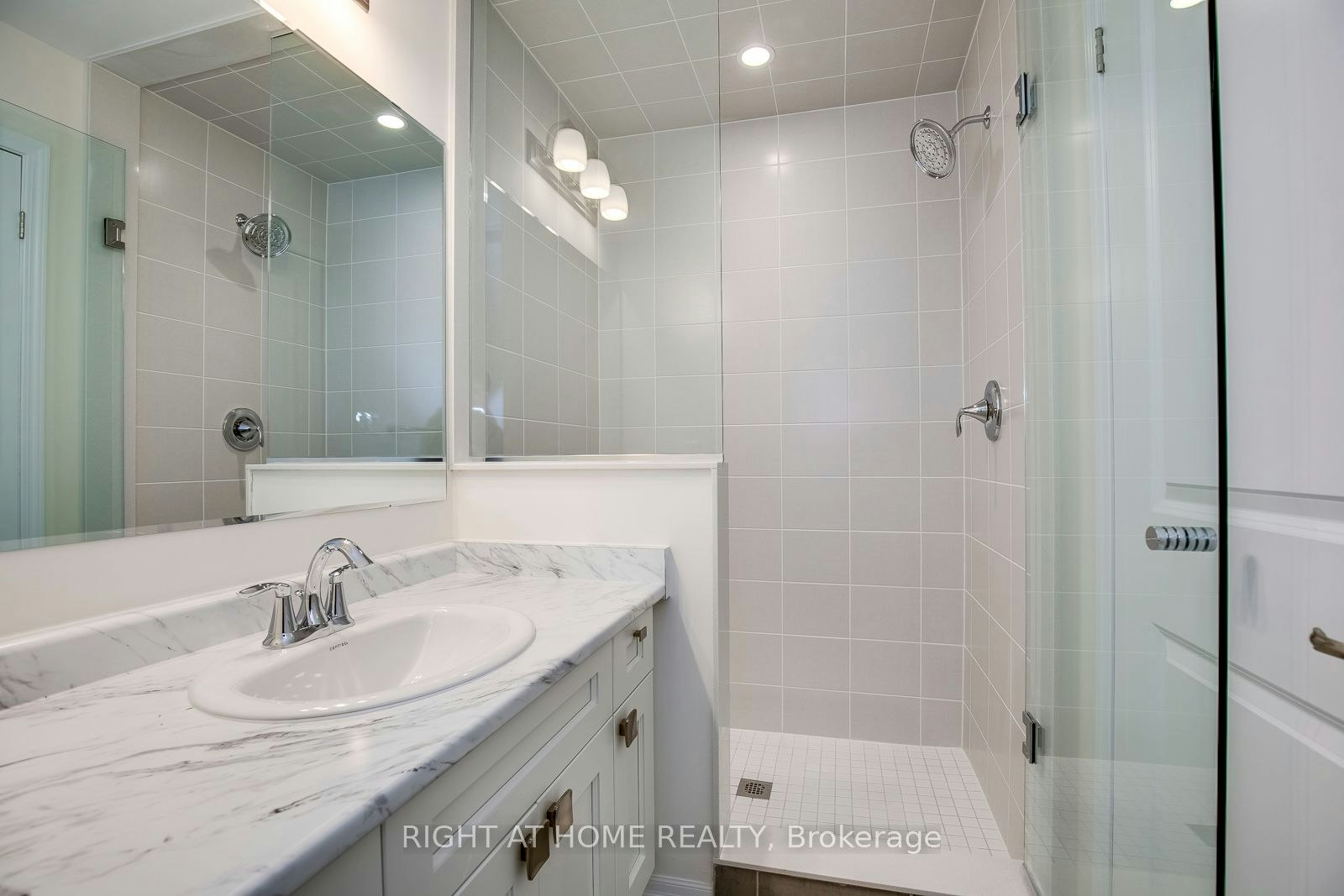 3329 Vardon Way, Oakville, ON, L6M 1R6 - 21