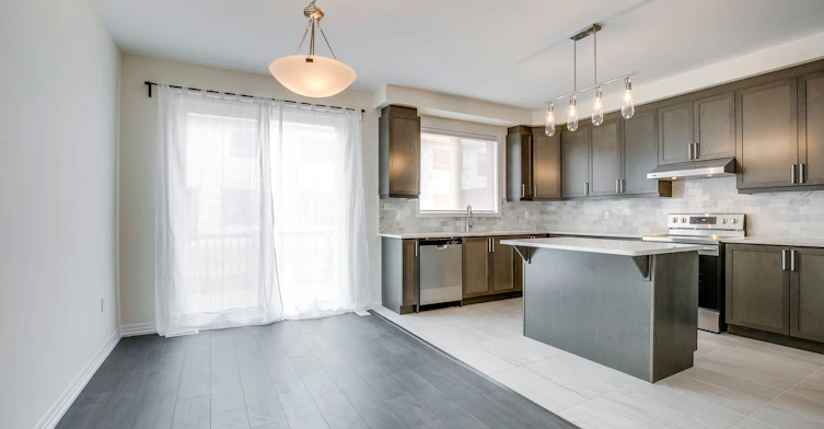 3329 Vardon Way, Oakville, ON, L6M 1R6 - 12