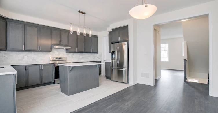 3329 Vardon Way, Oakville, ON, L6M 1R6 - 11