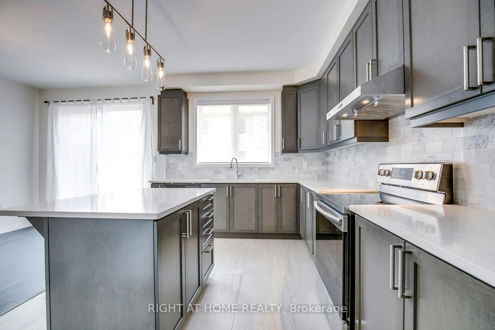 3329 Vardon Way, Oakville, ON, L6M 1R6 - 8