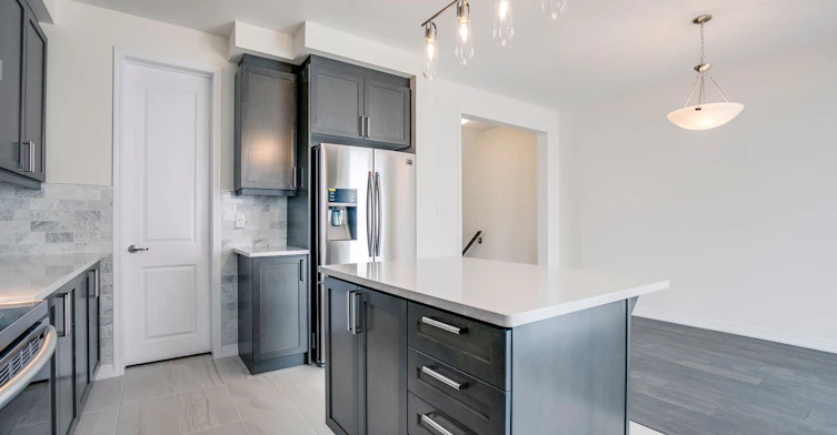 3329 Vardon Way, Oakville, ON, L6M 1R6 - 10