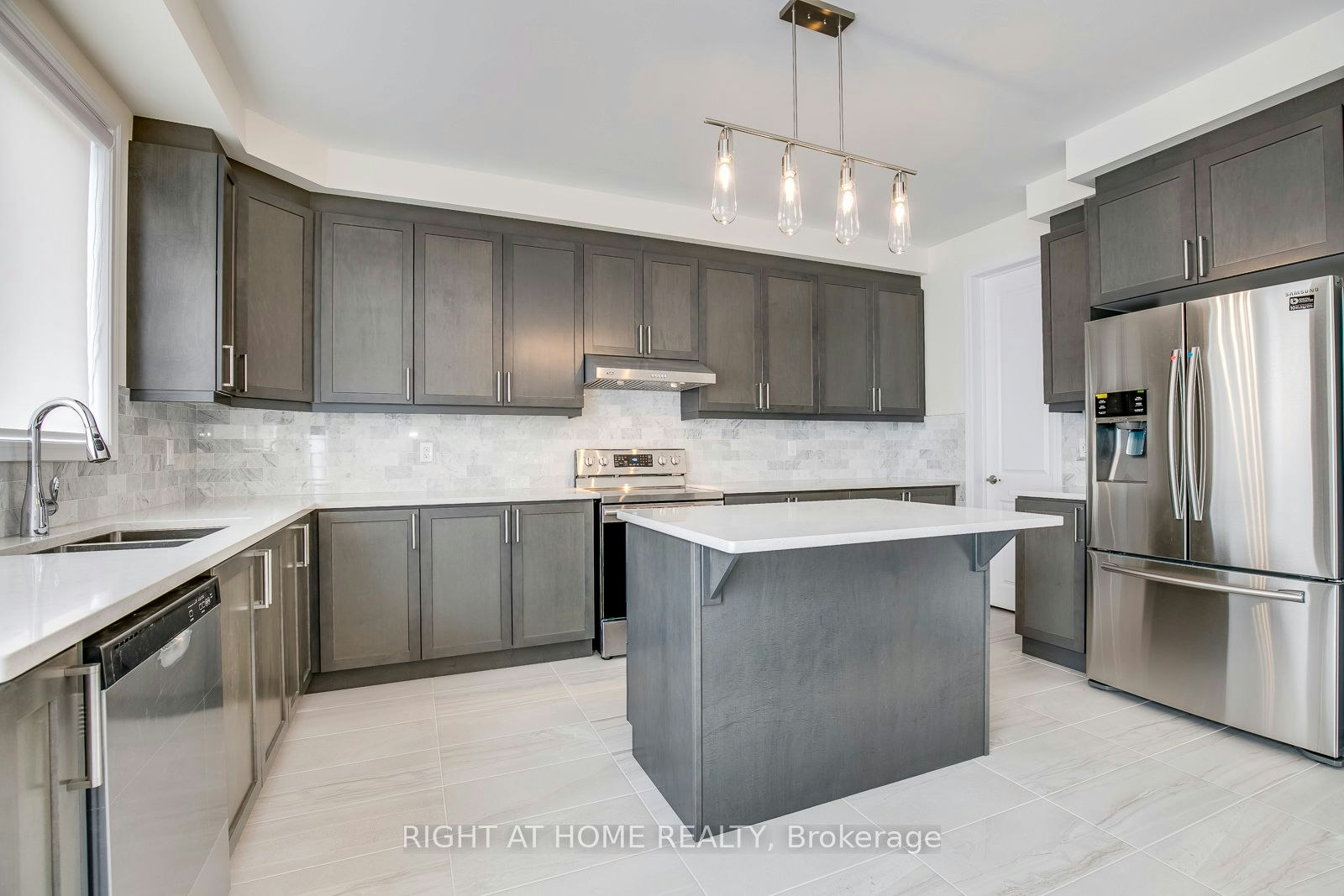 3329 Vardon Way, Oakville, ON, L6M 1R6 - 7