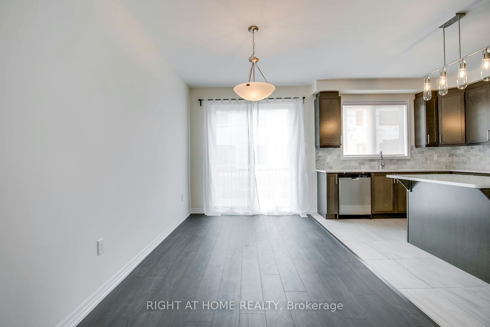 3329 Vardon Way, Oakville, ON, L6M 1R6 - 13