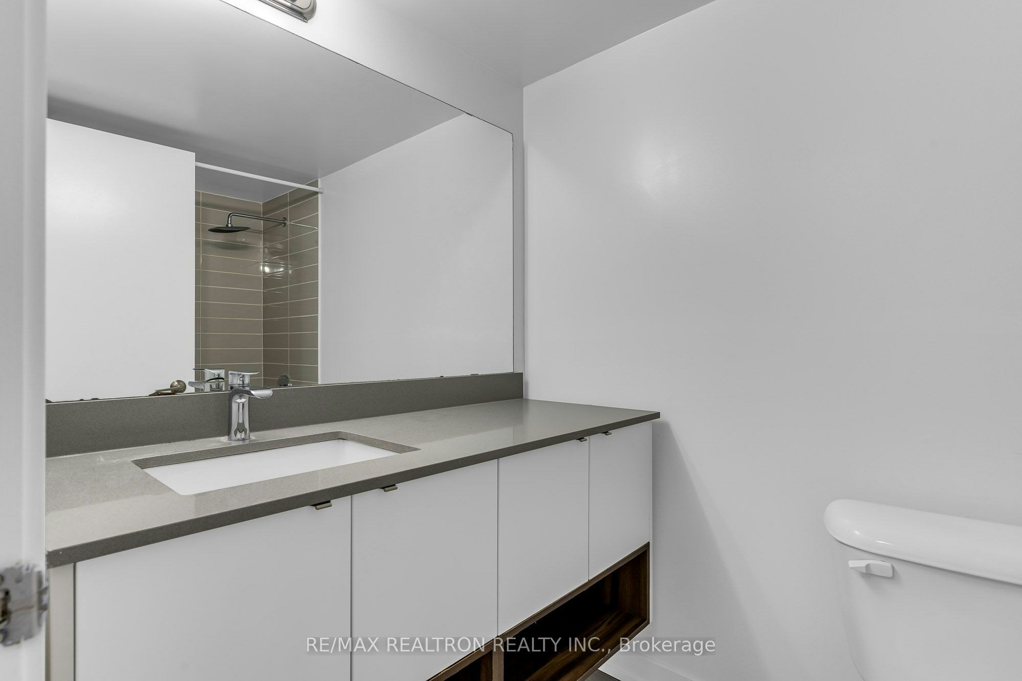 114-1135 Cooke Boulevard, Burlington, ON, L7T 0C3 - 14