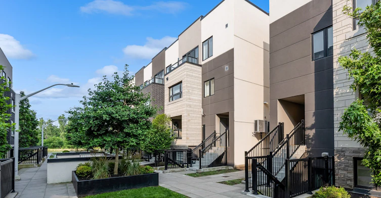 114-1135 Cooke Boulevard, Burlington, ON, L7T 0C3