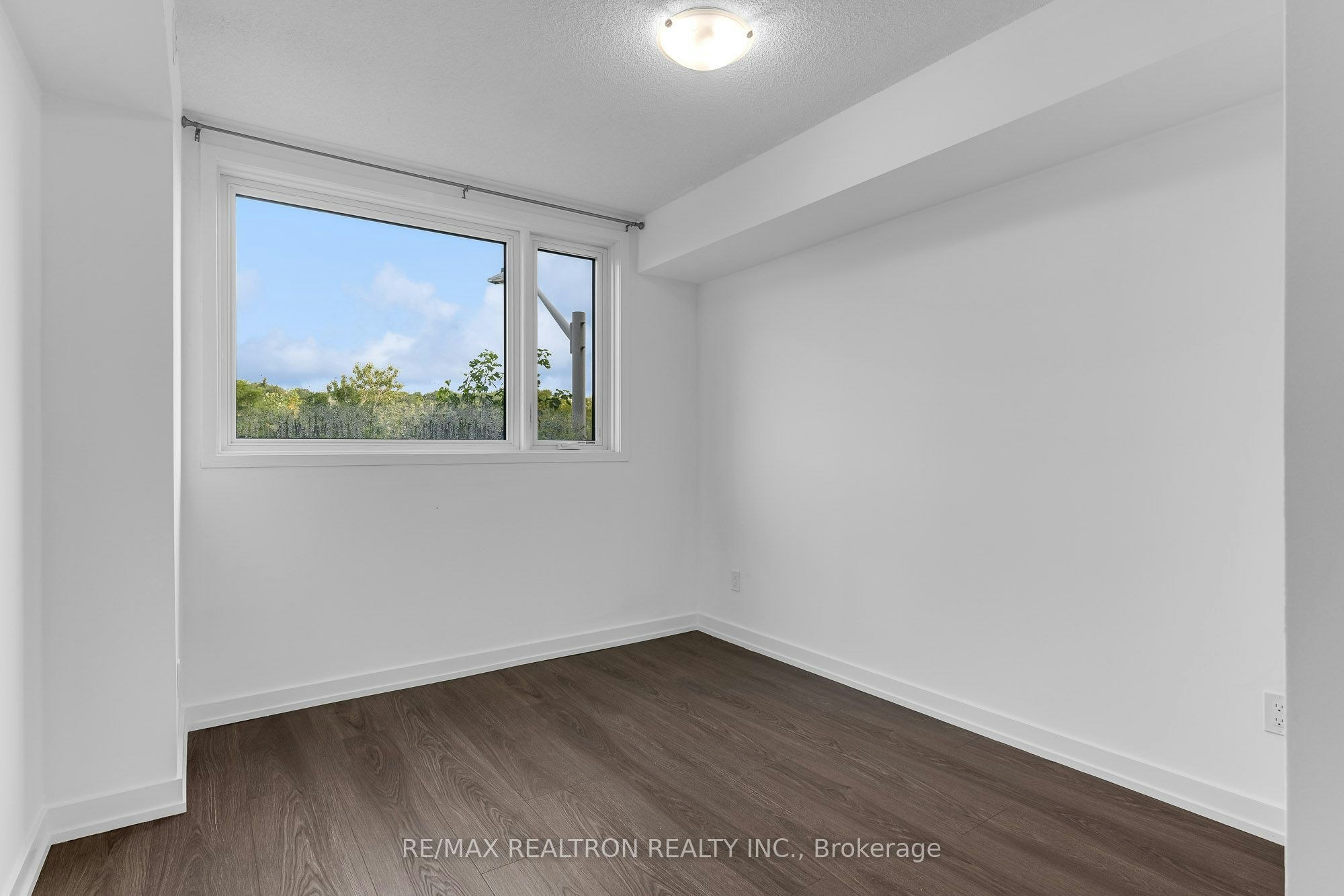 114-1135 Cooke Boulevard, Burlington, ON, L7T 0C3 - 11