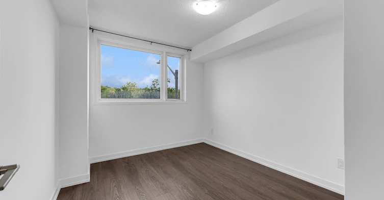 114-1135 Cooke Boulevard, Burlington, ON, L7T 0C3 - 13