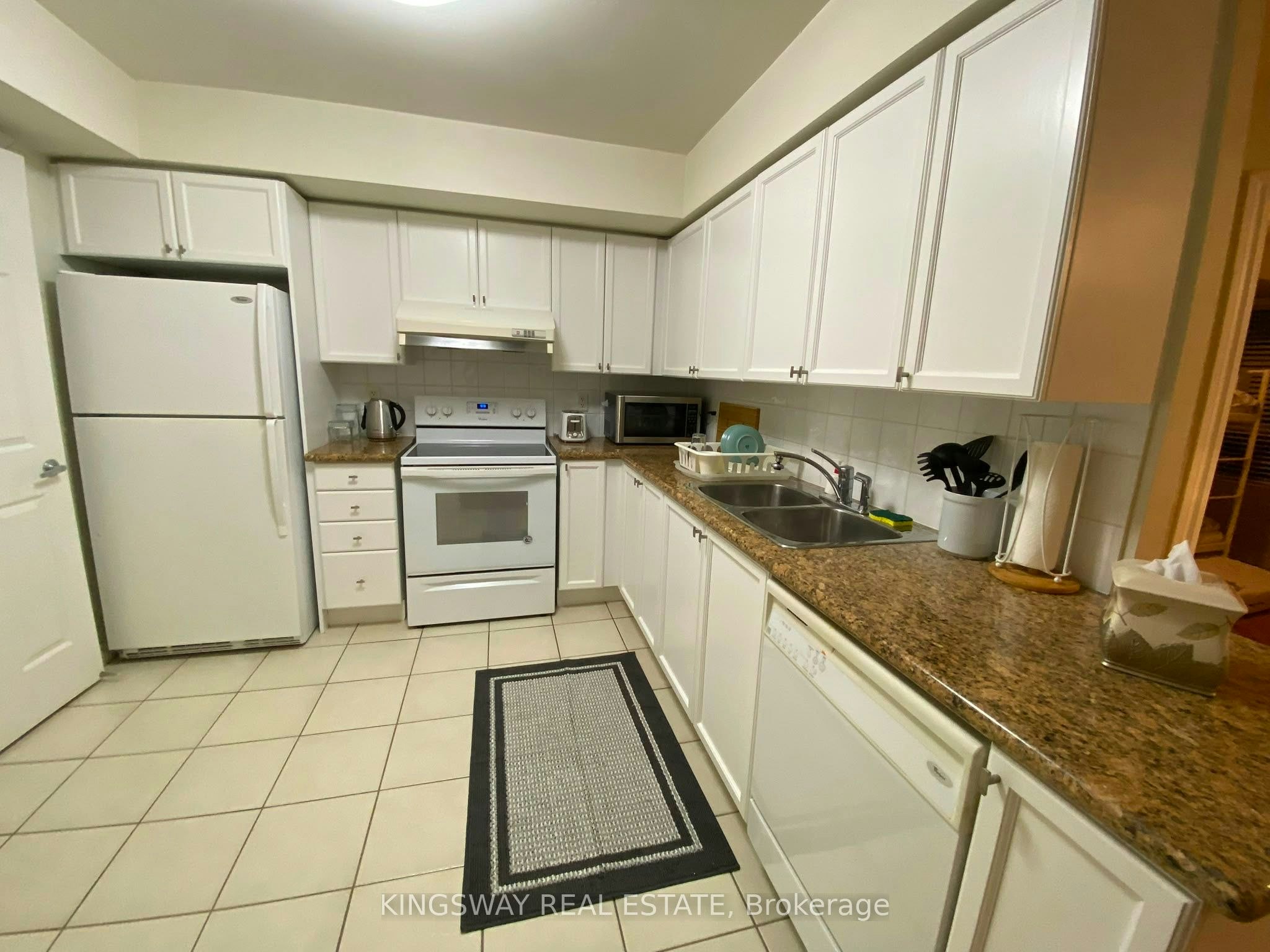 2730-3888 Duke Of York Boulevard, Mississauga, ON, L5B 4P5 - 8