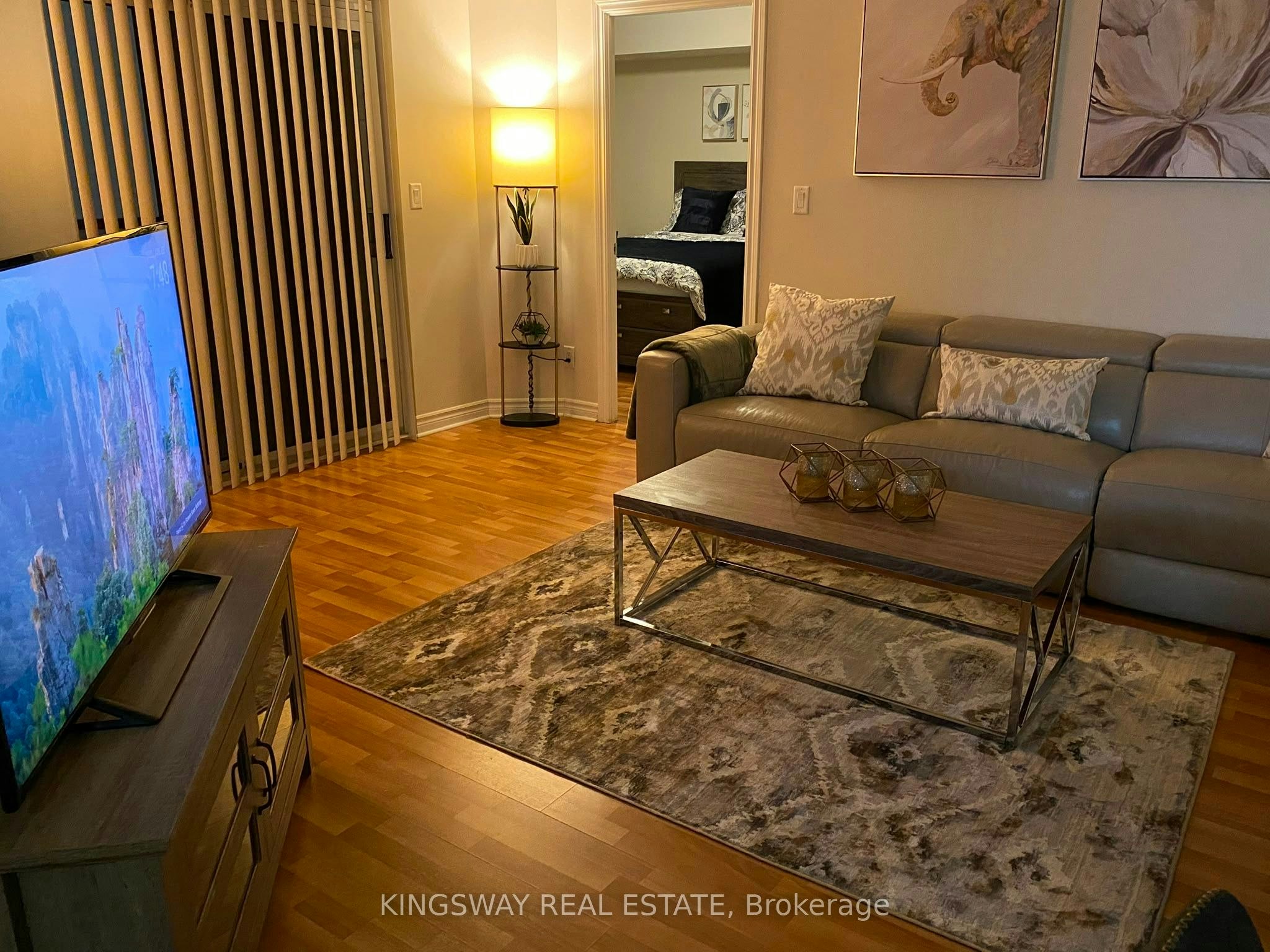 2730-3888 Duke Of York Boulevard, Mississauga, ON, L5B 4P5 - 2