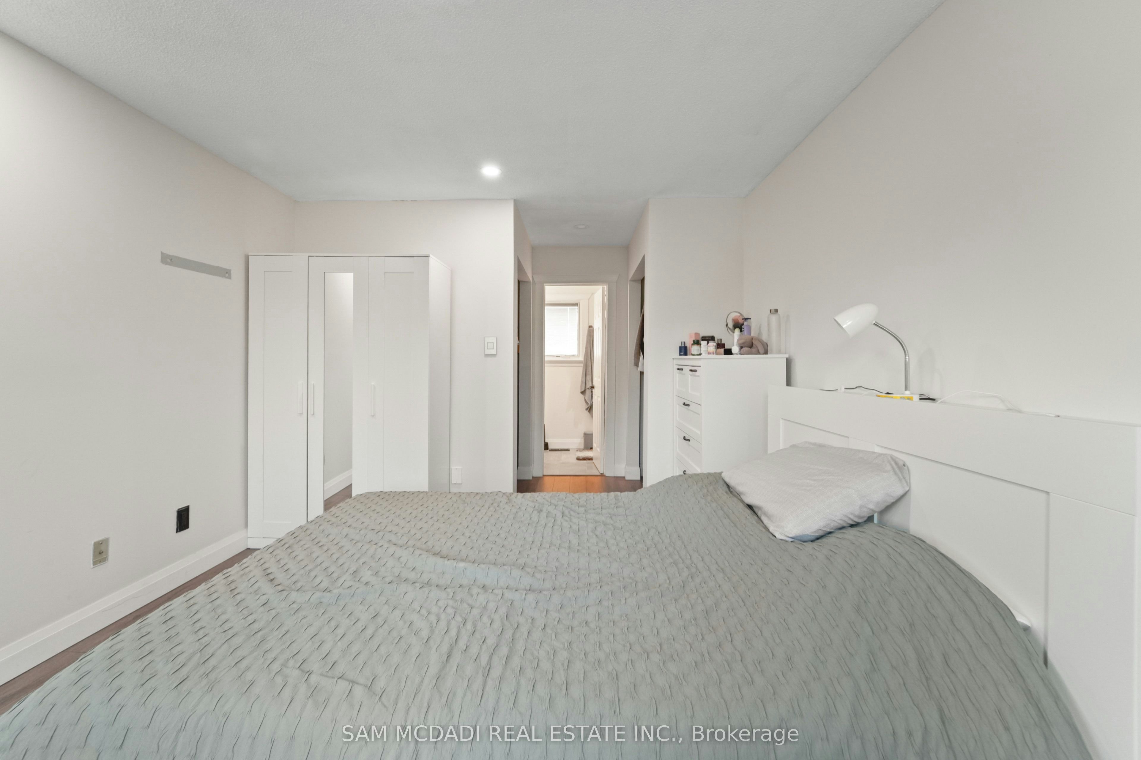 6251 Saltmarsh Court, Mississauga, ON, L5N 5V9 - 23