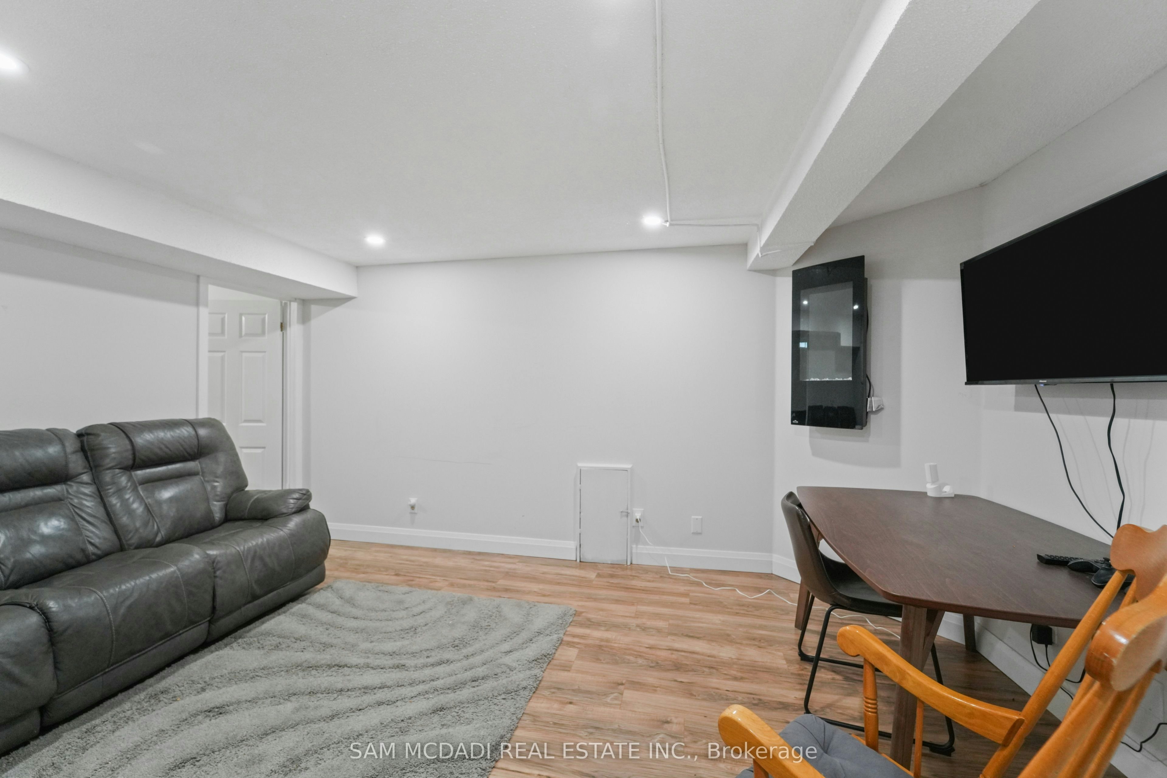 6251 Saltmarsh Court, Mississauga, ON, L5N 5V9 - 35