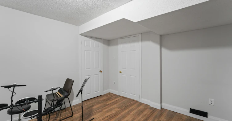 6251 Saltmarsh Court, Mississauga, ON, L5N 5V9 - 39