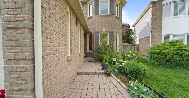 6251 Saltmarsh Court, Mississauga, ON, L5N 5V9 - 4