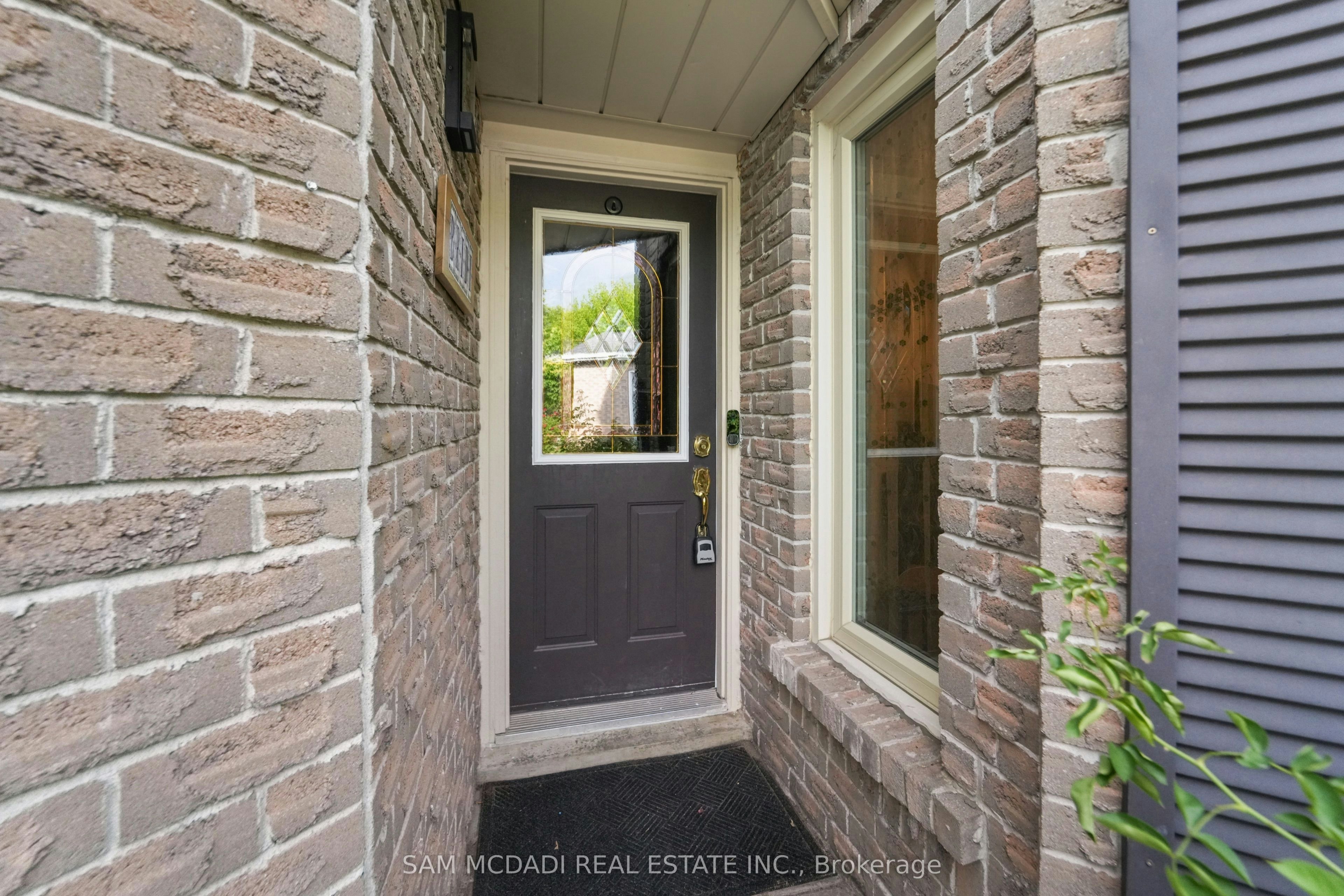6251 Saltmarsh Court, Mississauga, ON, L5N 5V9 - 5