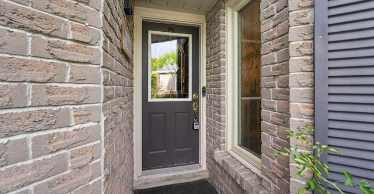 6251 Saltmarsh Court, Mississauga, ON, L5N 5V9 - 5