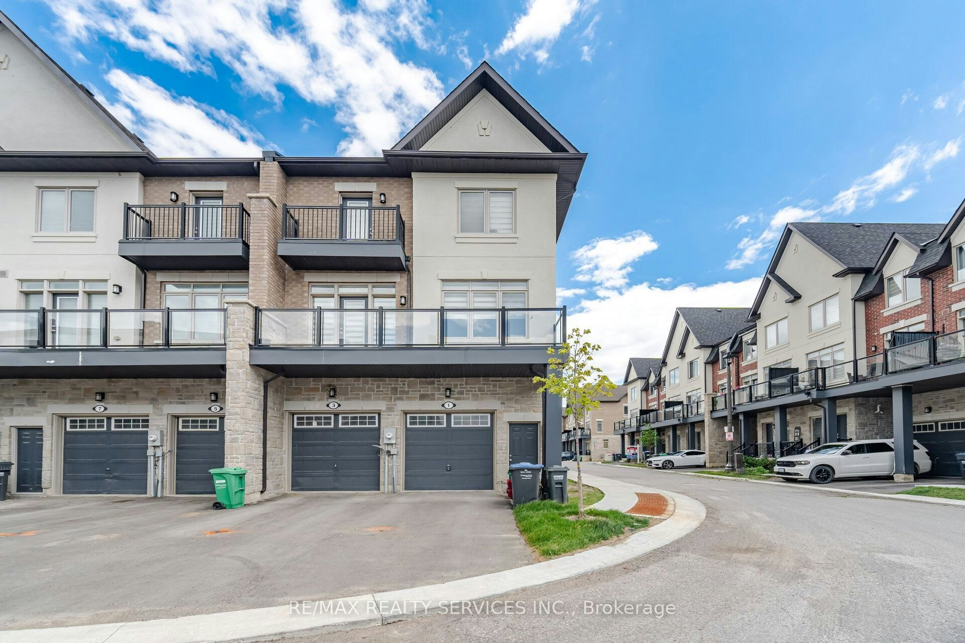 1 Springdale Avenue, Caledon, ON, L7C 4L4 - 3