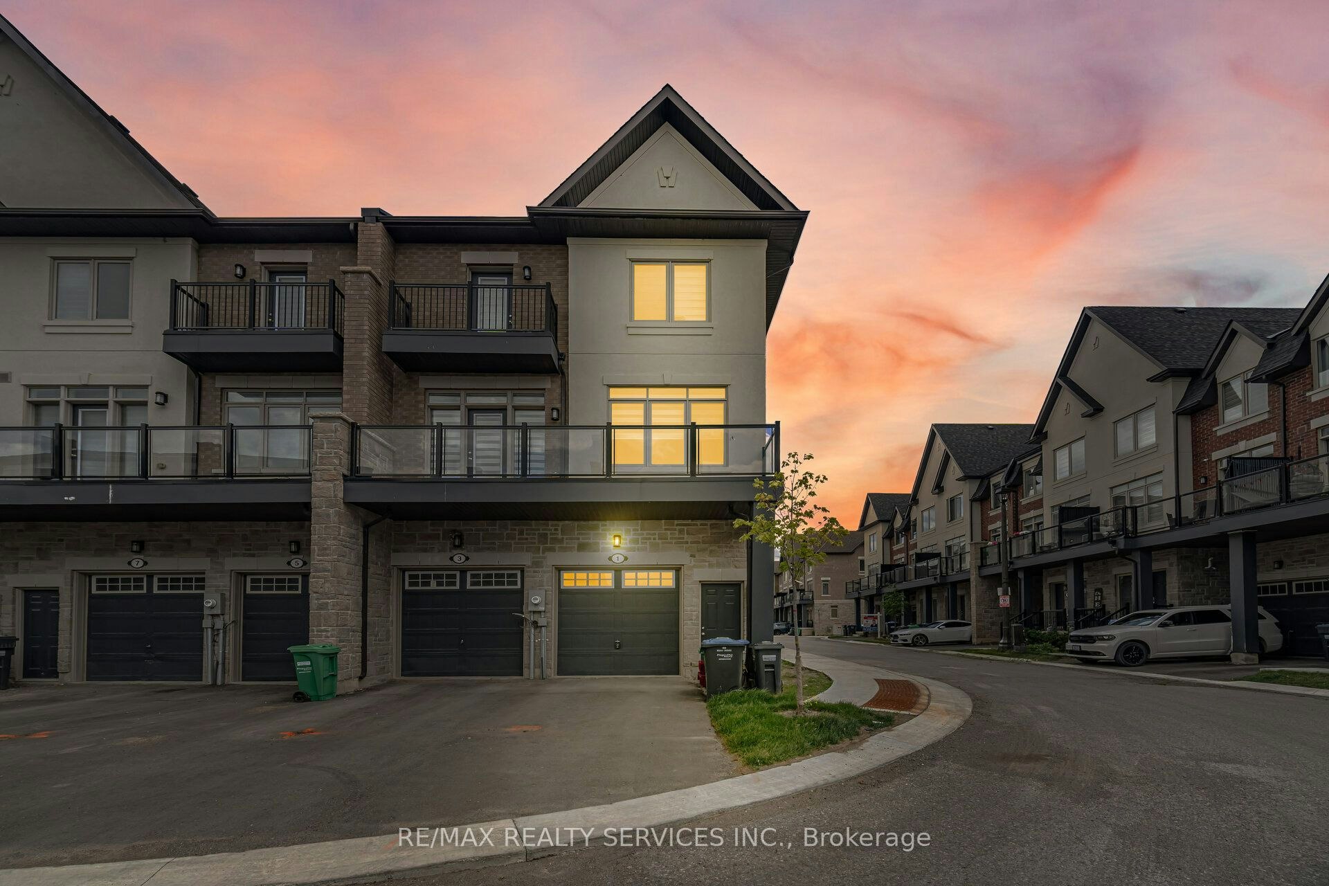1 Springdale Avenue, Caledon, ON, L7C 4L4 - 2