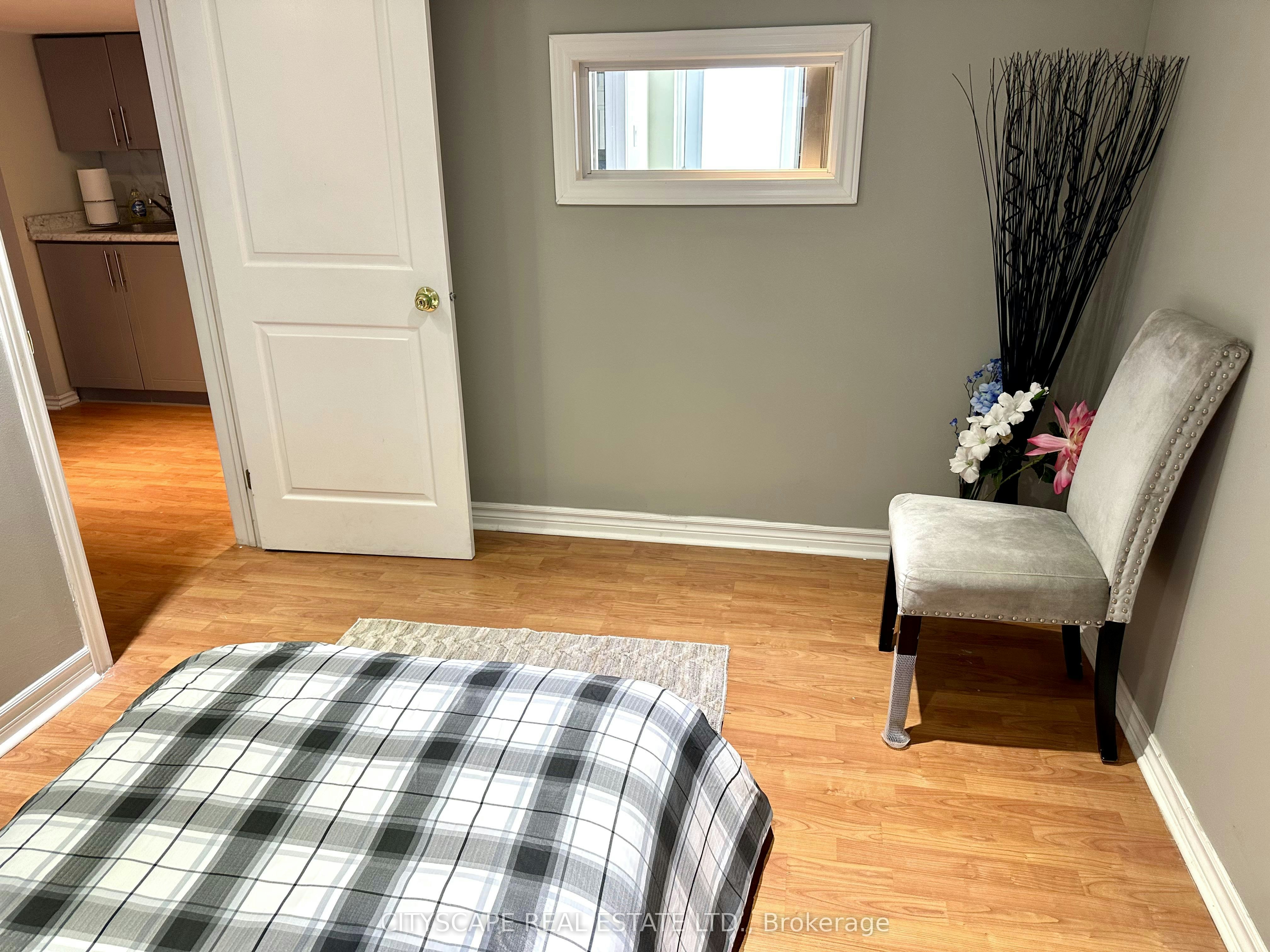 116 Rexway Drive E, Halton Hills, ON, L7G 1R6 - 8