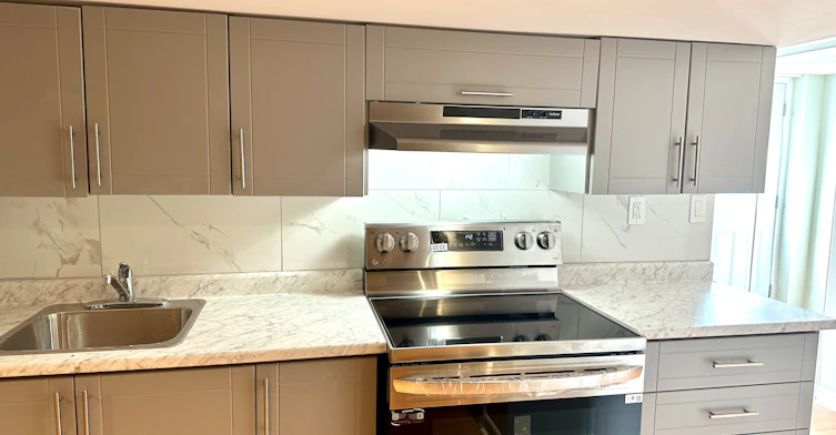 116 Rexway Drive E, Halton Hills, ON, L7G 1R6 - 2
