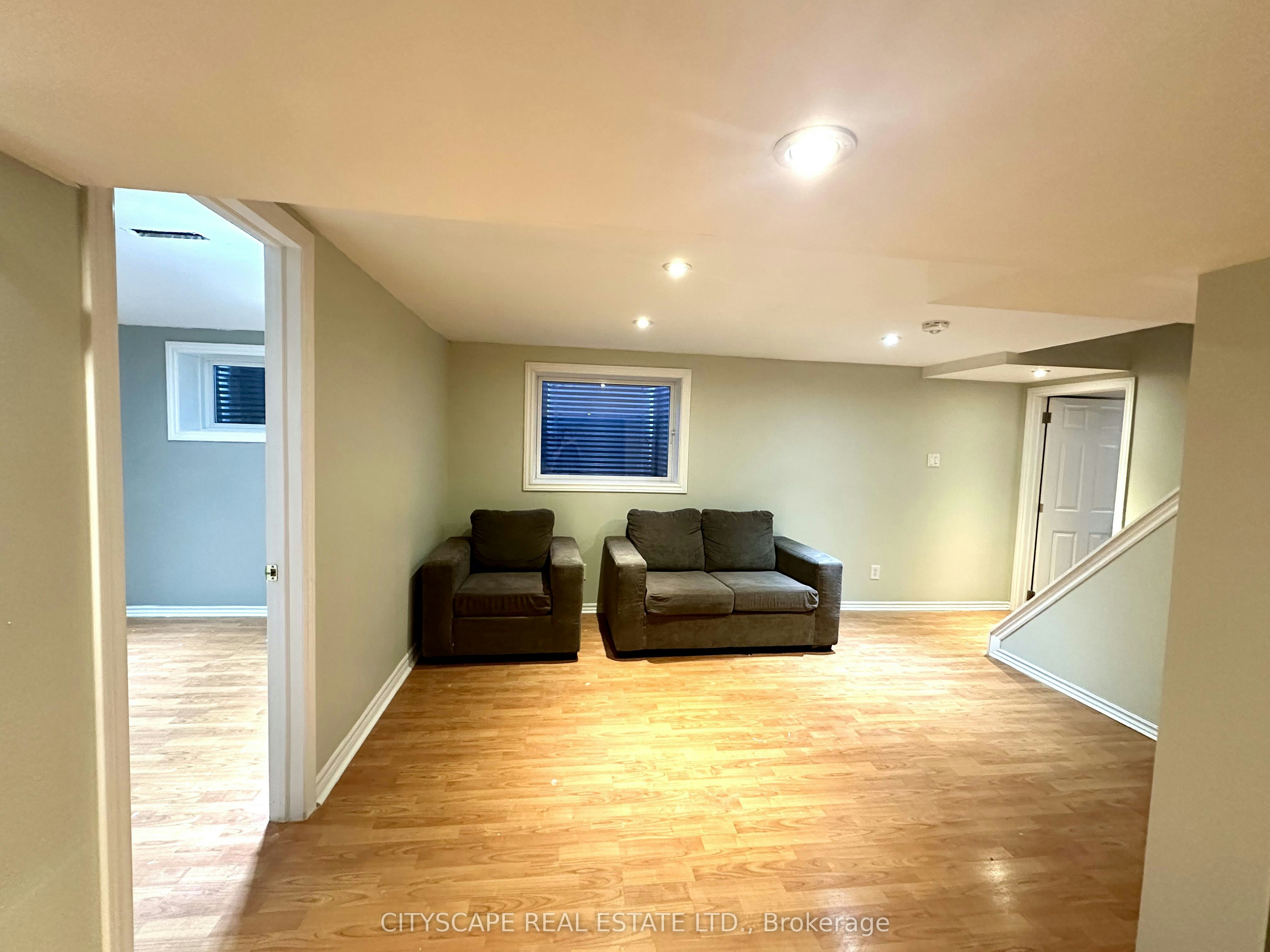 116 Rexway Drive E, Halton Hills, ON, L7G 1R6 - 9