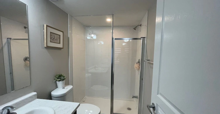 7-125 Long Branch Avenue, Toronto, ON, M8W 0A9 - 8