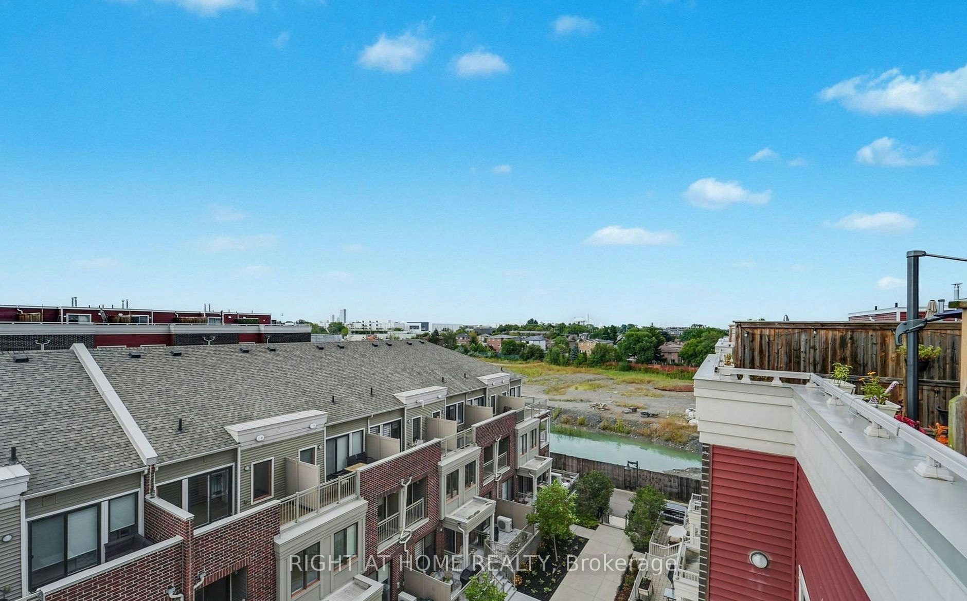 7-125 Long Branch Avenue, Toronto, ON, M8W 0A9 - 14