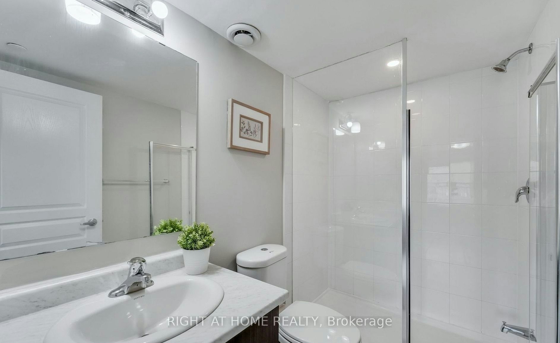 7-125 Long Branch Avenue, Toronto, ON, M8W 0A9 - 12