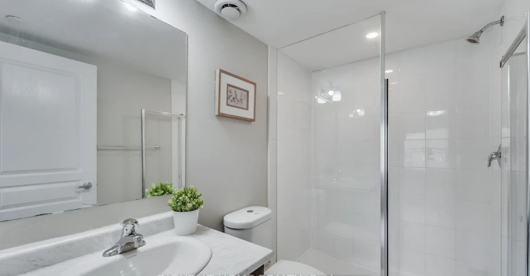 7-125 Long Branch Avenue, Toronto, ON, M8W 0A9 - 12