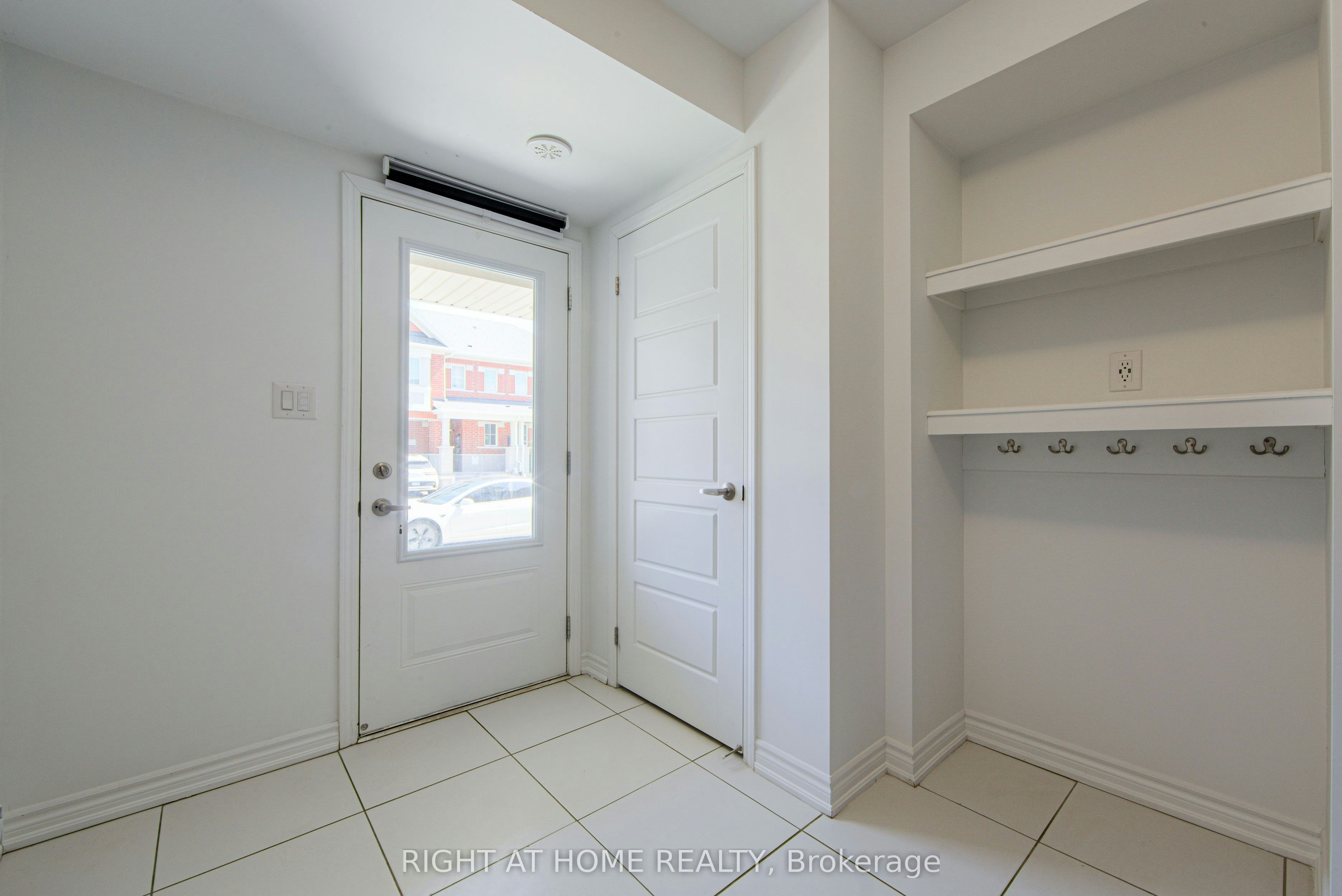 1270 Wintergreen Place, Milton, ON, L9E 1S4 - 4