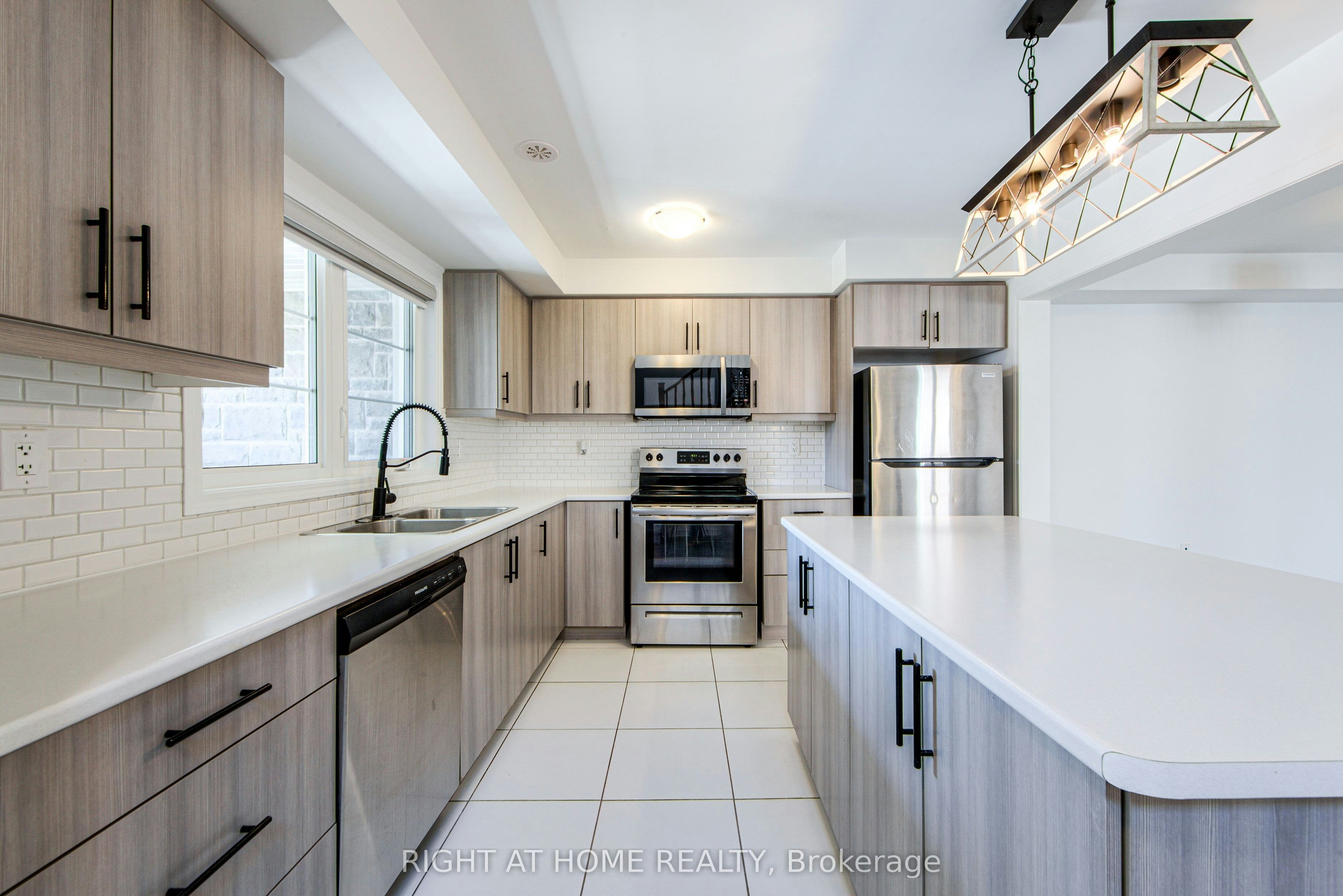 1270 Wintergreen Place, Milton, ON, L9E 1S4 - 6