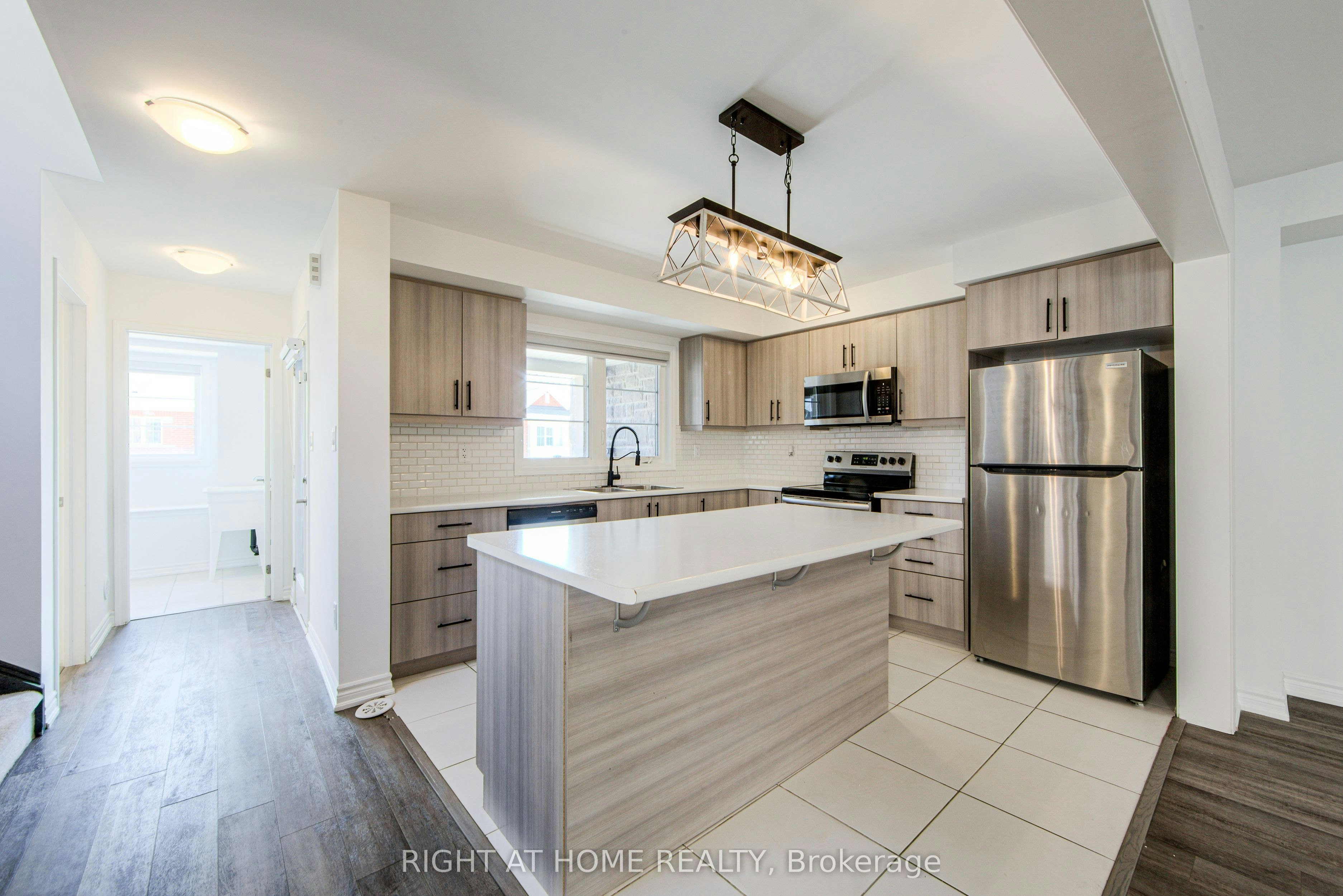 1270 Wintergreen Place, Milton, ON, L9E 1S4 - 8