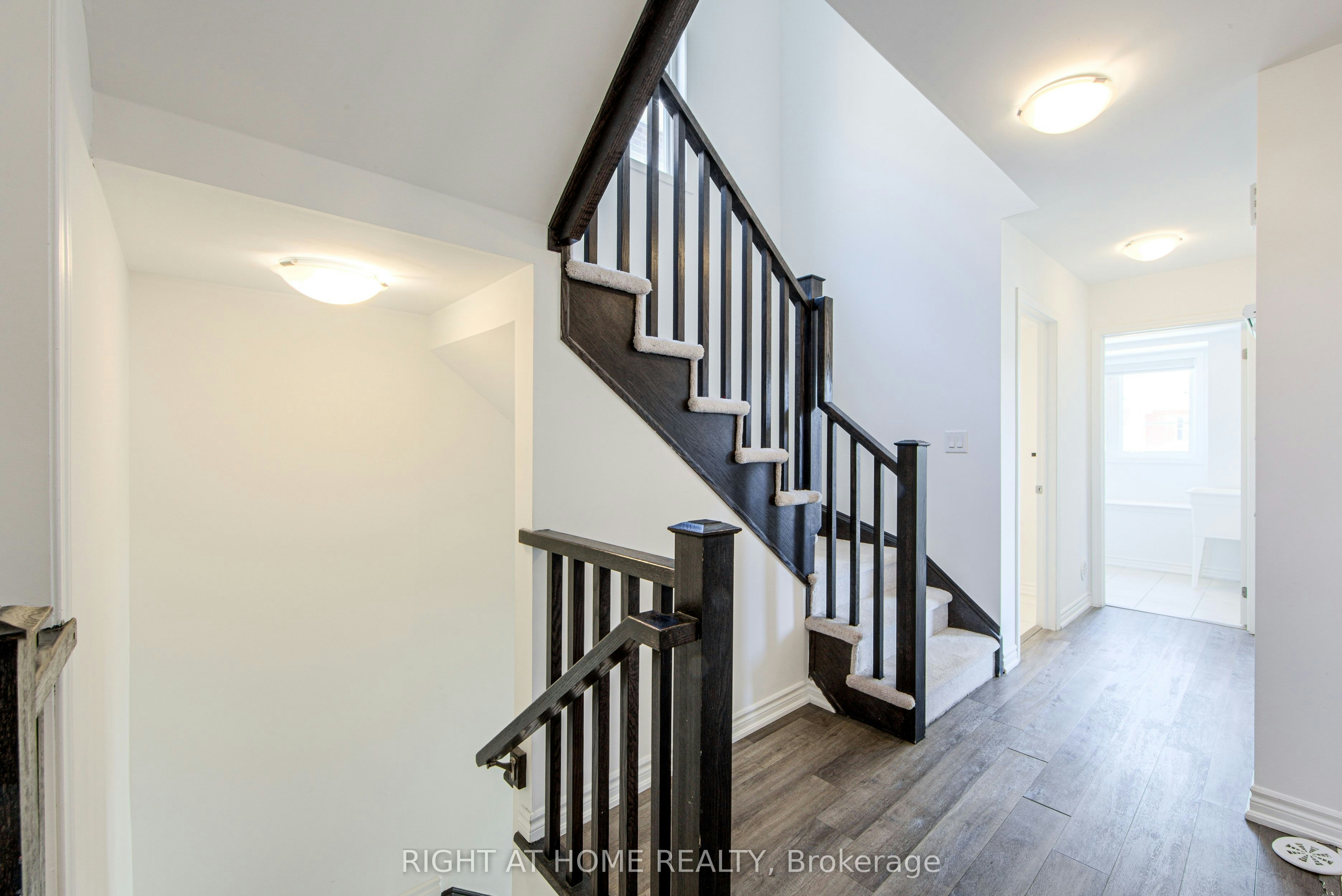 1270 Wintergreen Place, Milton, ON, L9E 1S4 - 5