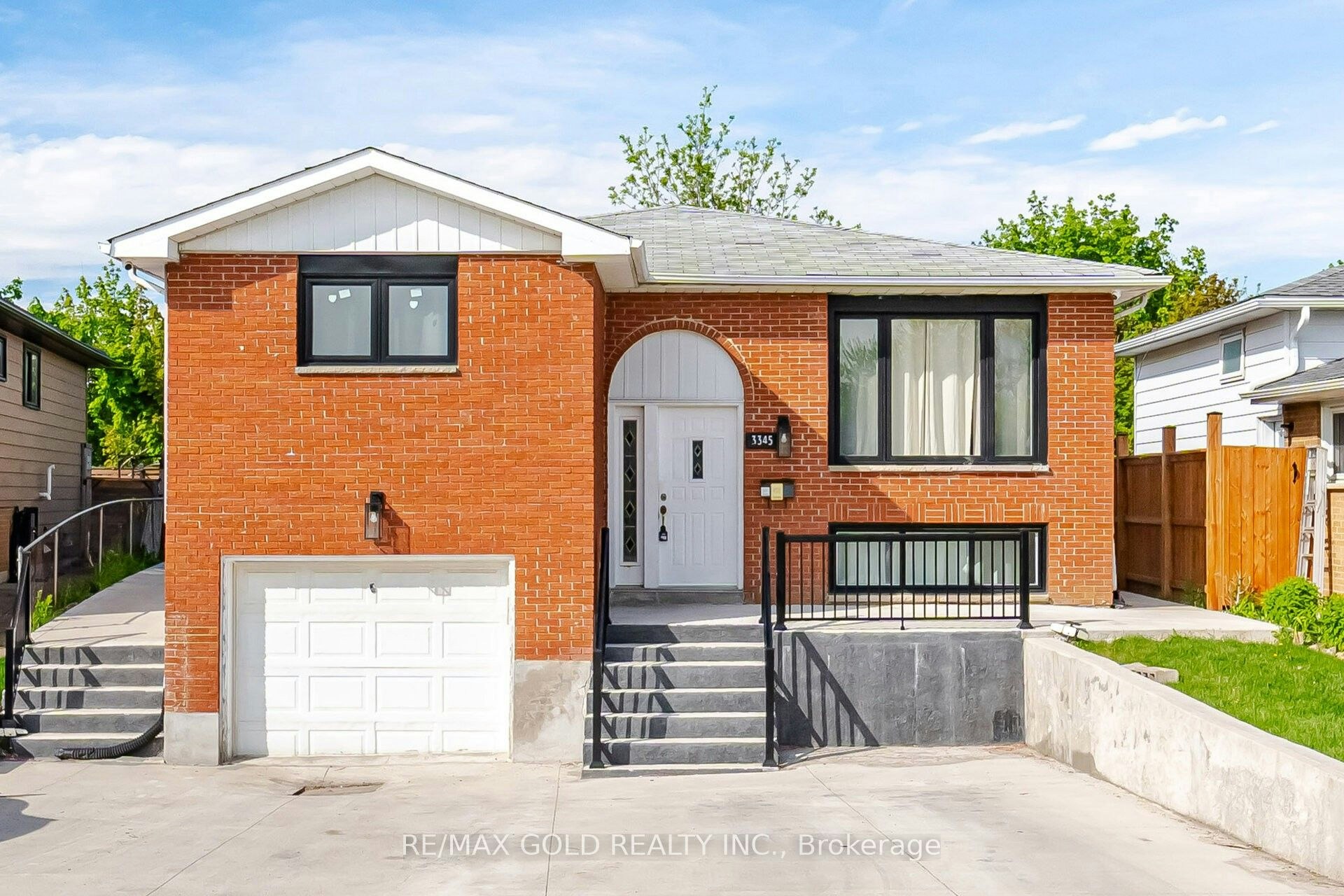 3345 Monica Drive, Mississauga, ON, L4T 3E6