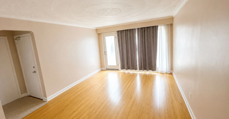 2-183 Bowie Avenue, Toronto, ON, M6E 2R5 - 3