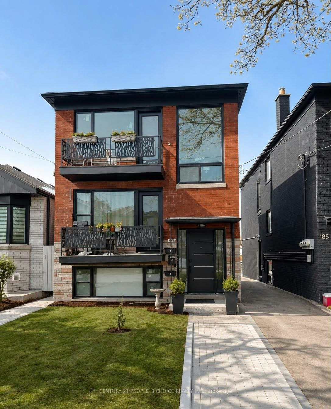 2-183 Bowie Avenue, Toronto, ON, M6E 2R5