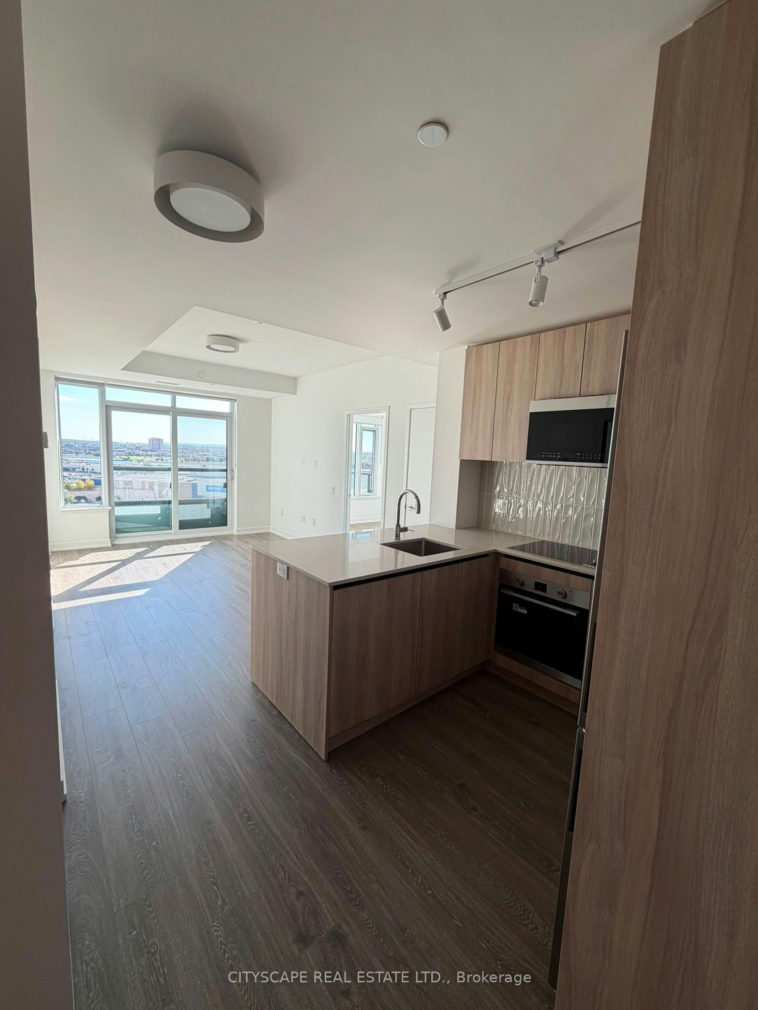 1323-2485 Eglinton Avenue W, Mississauga, ON, L5M 2V8 - 7