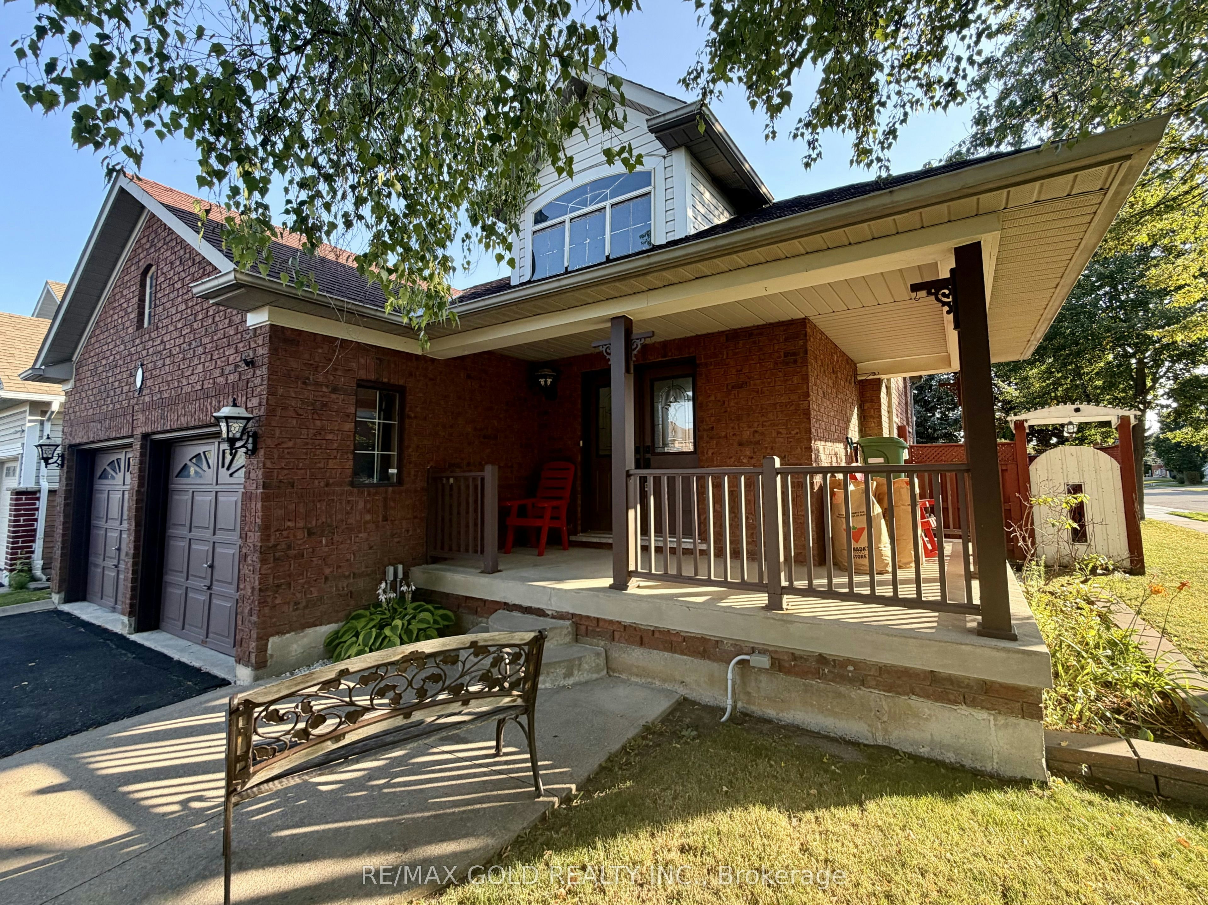 218 Van Scott Drive, Brampton, ON, L7A 1V9 - 3