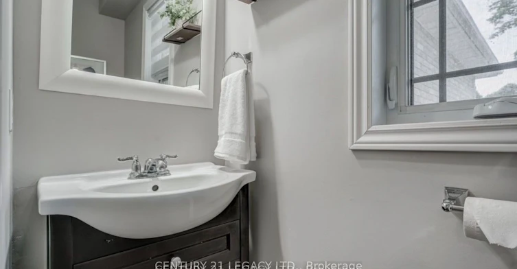 Upper-339 Lewis Drive W, Orangeville, ON, L9W 4P8 - 8