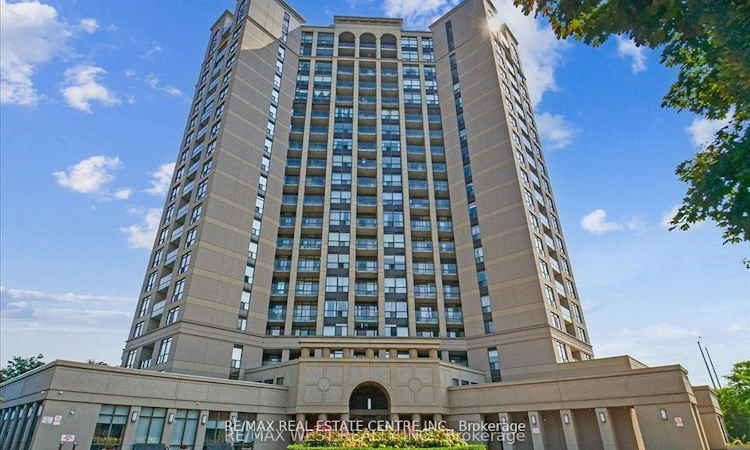 TH#111-220 Forum Drive