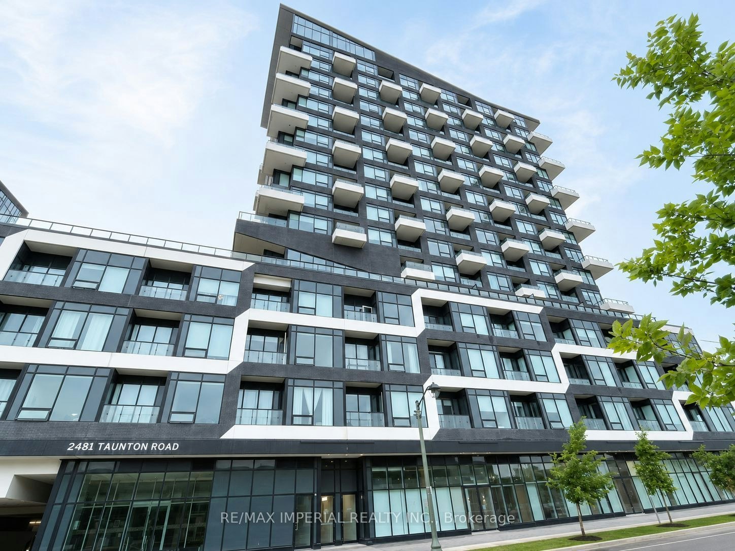 1303-2481 Taunton Road, Oakville, ON, L6H 3R7