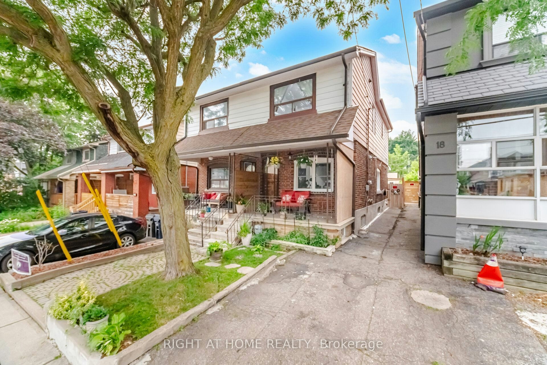 20 Rockwell Avenue, Toronto, ON, M6N 1N5