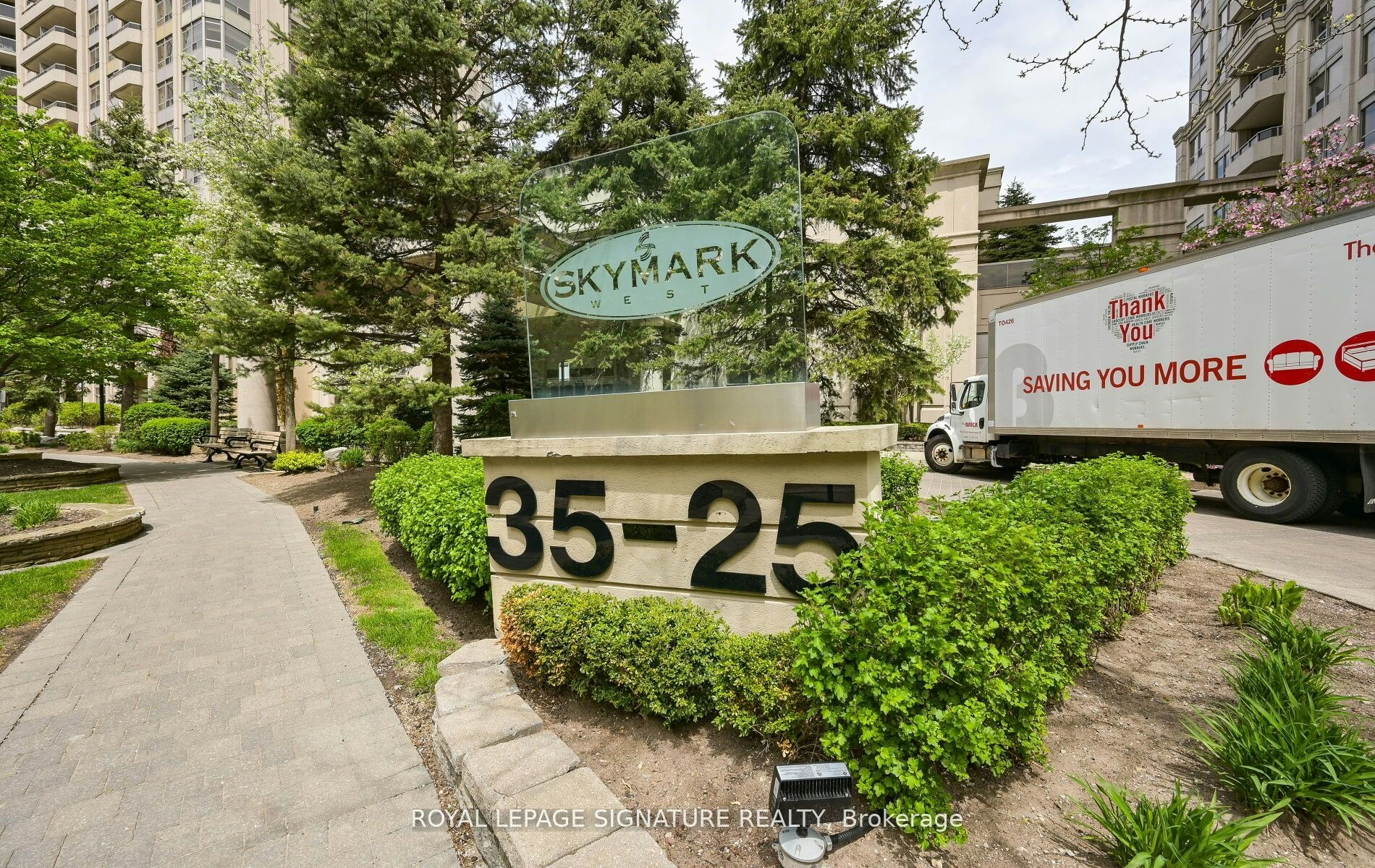 1126-25 Kingsbridge Garden Circle, Mississauga, ON, L5R 4B1 - 2