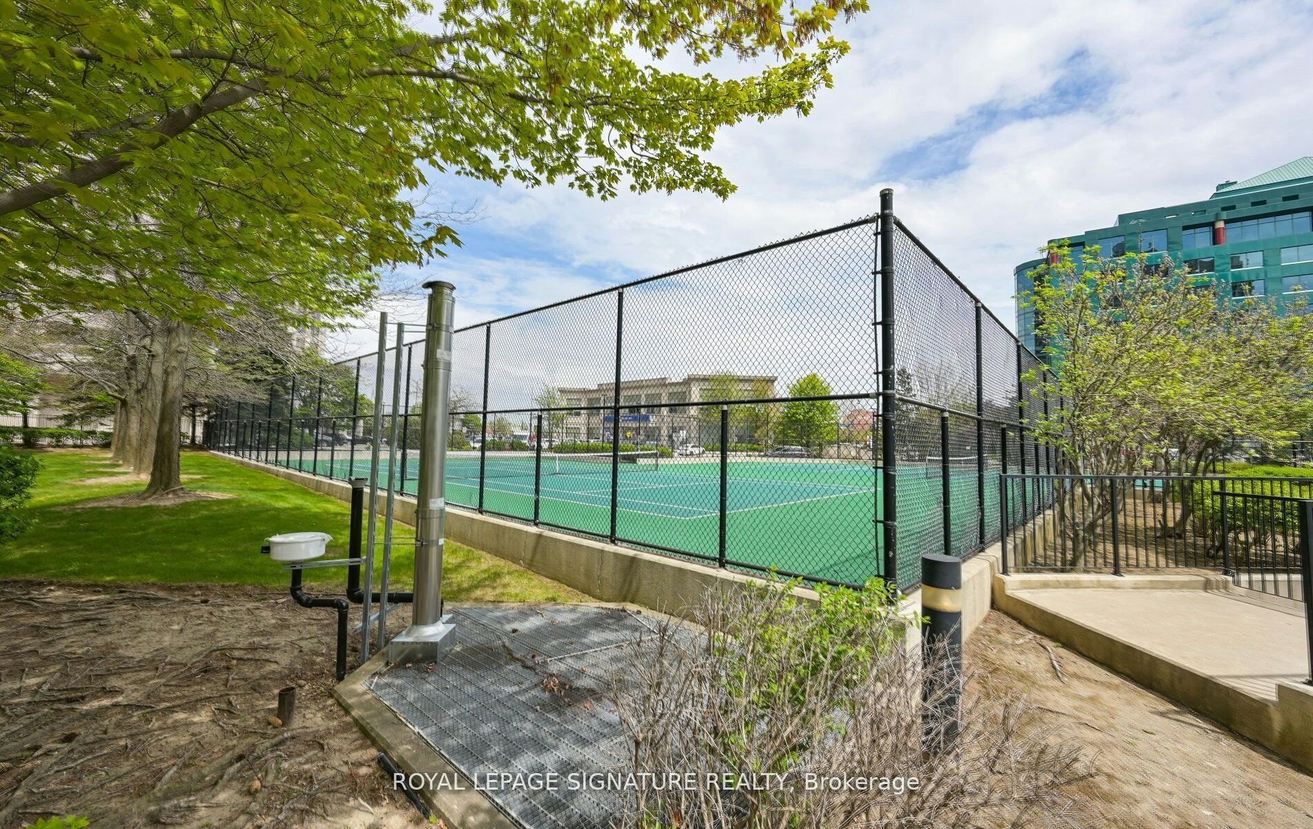 1126-25 Kingsbridge Garden Circle, Mississauga, ON, L5R 4B1 - 47