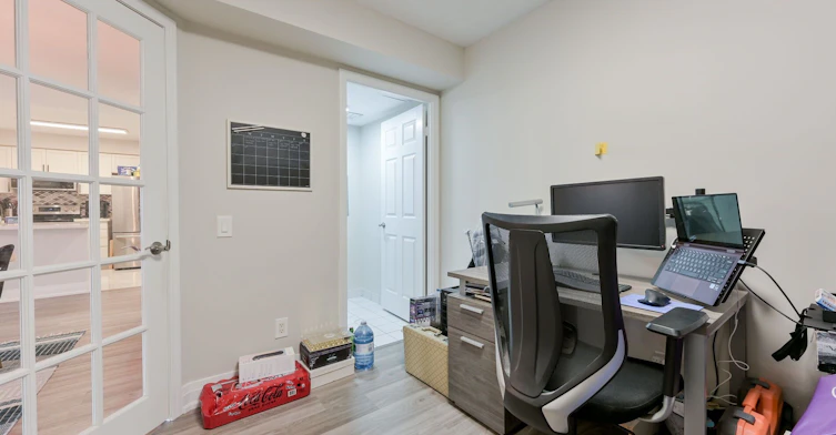 1126-25 Kingsbridge Garden Circle, Mississauga, ON, L5R 4B1 - 37