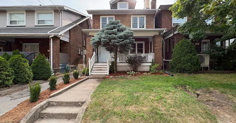 Unit B-634 Runnymede Road, Toronto, ON, M6S 3A2