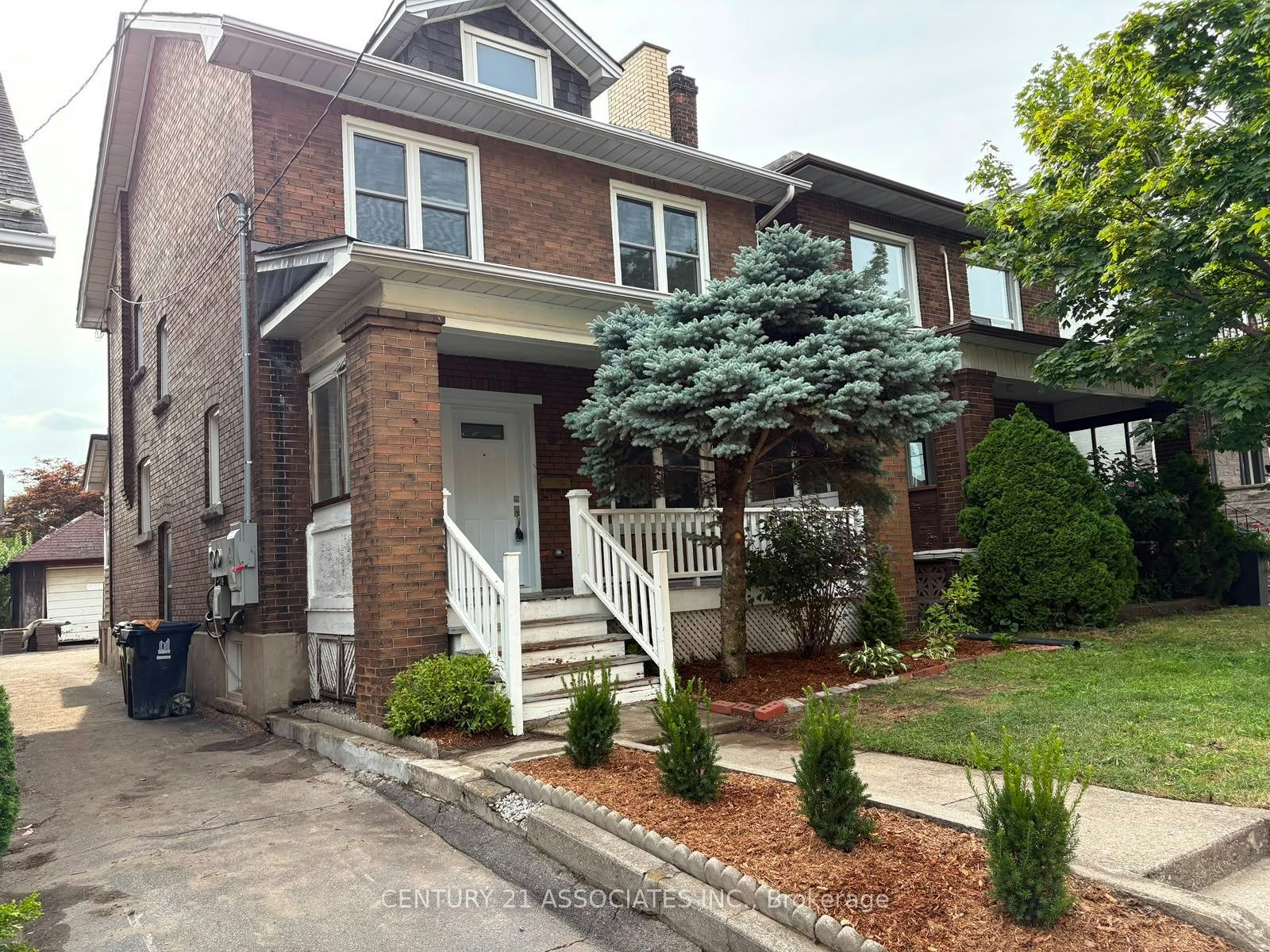 Unit B-634 Runnymede Road, Toronto, ON, M6S 3A2 - 2