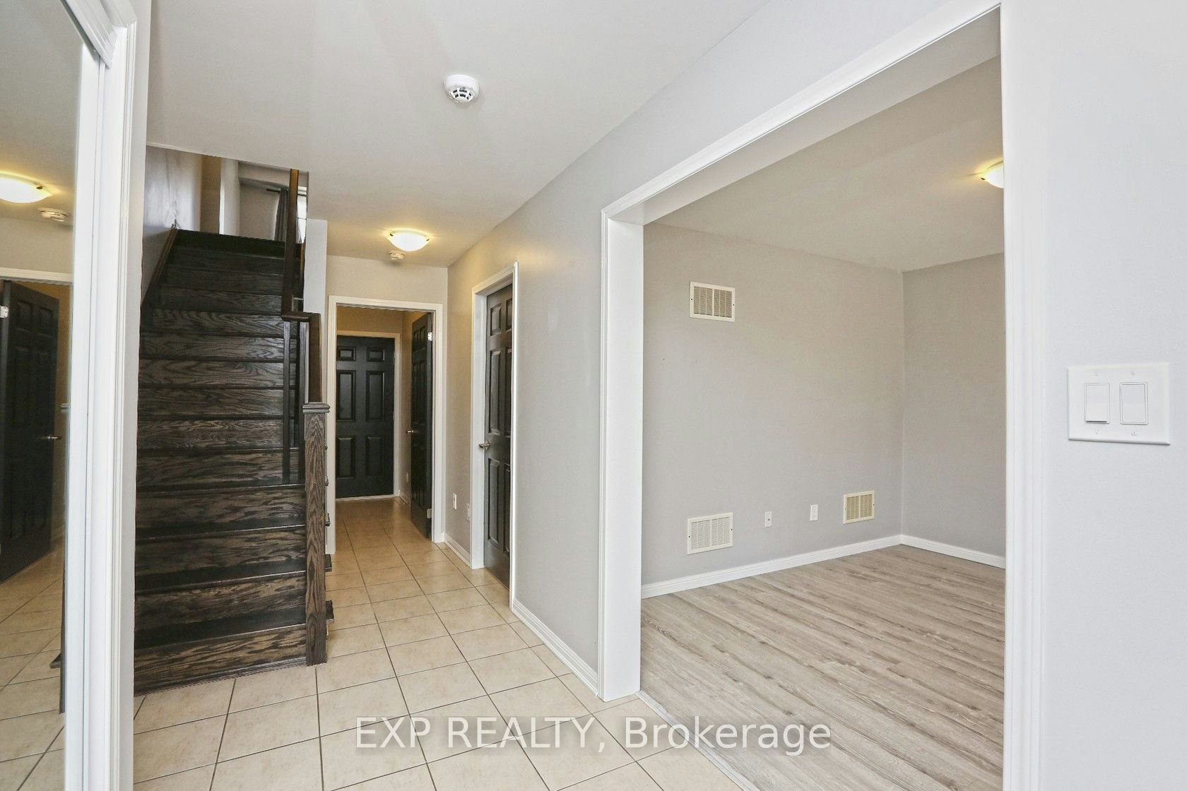 11 Crossbill Road, Brampton, ON, L7A 0S5 - 4