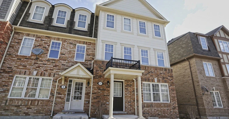 11 Crossbill Road, Brampton, ON, L7A 0S5