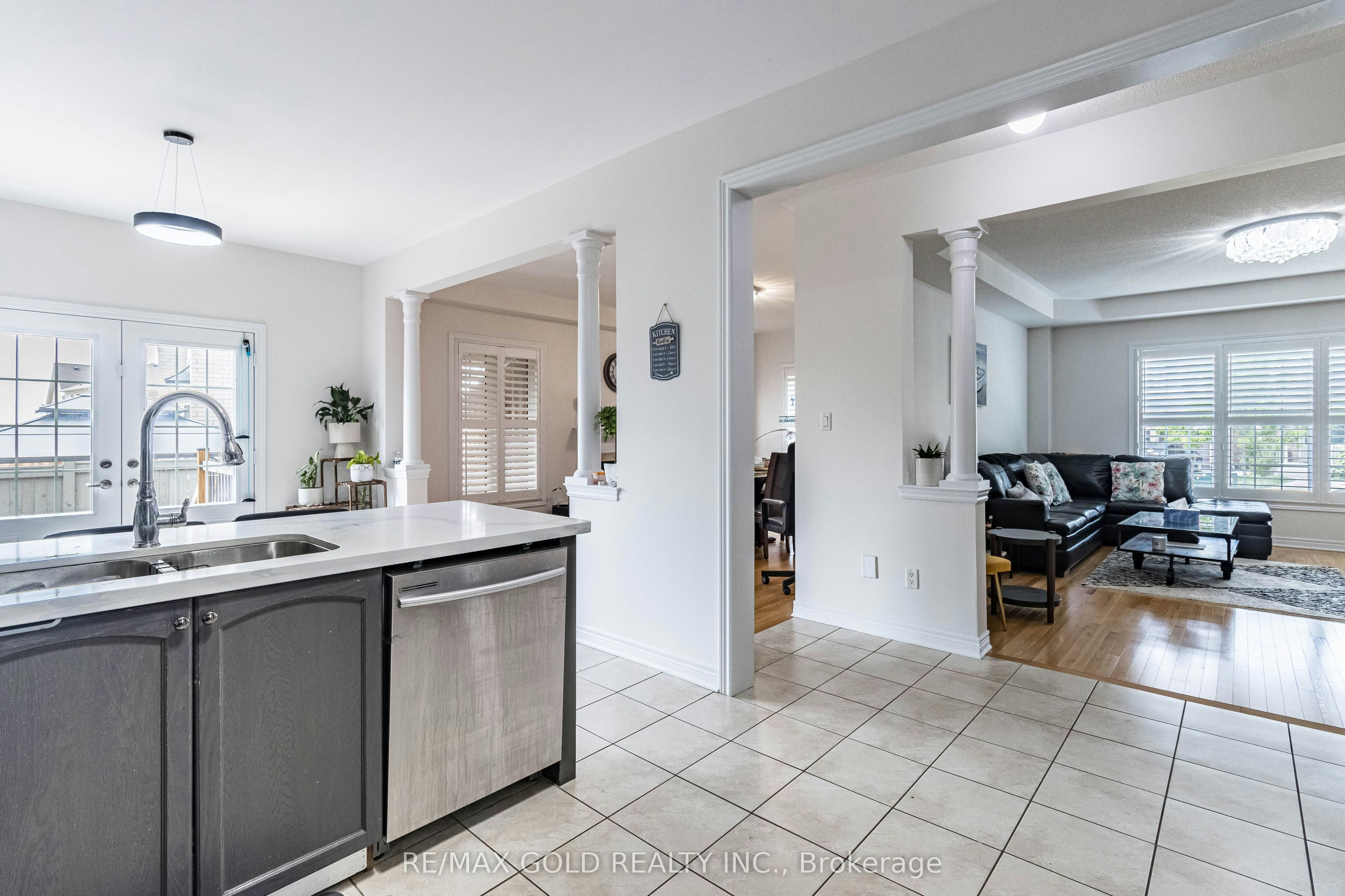 110 Banbridge Crescent, Brampton, ON, L6X 5M2 - 10